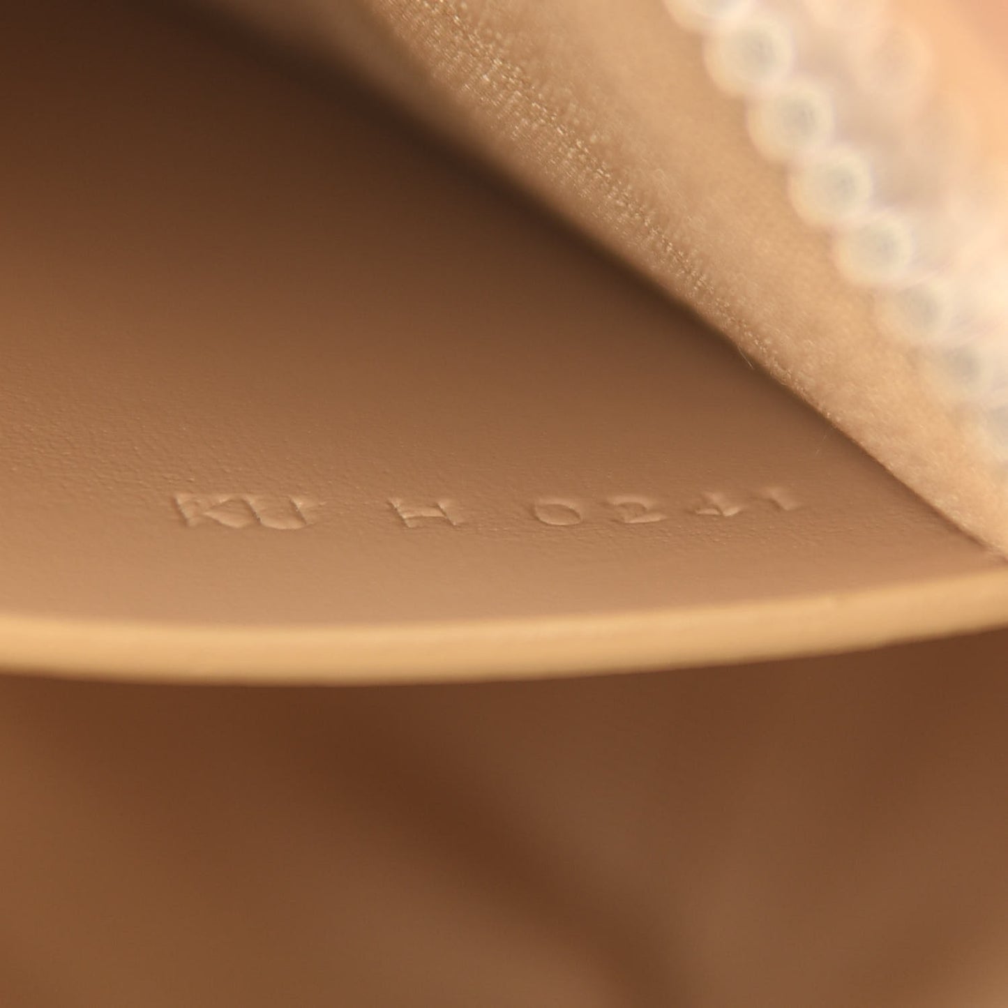 Smooth Calfskin Nano Antigona Beige Cappuccino