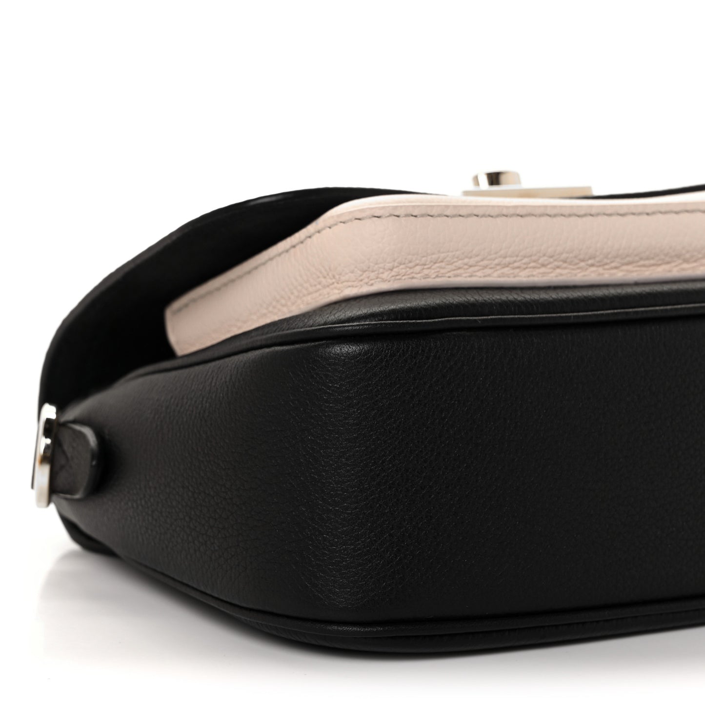Grained Calfskin Lockme Tender Black