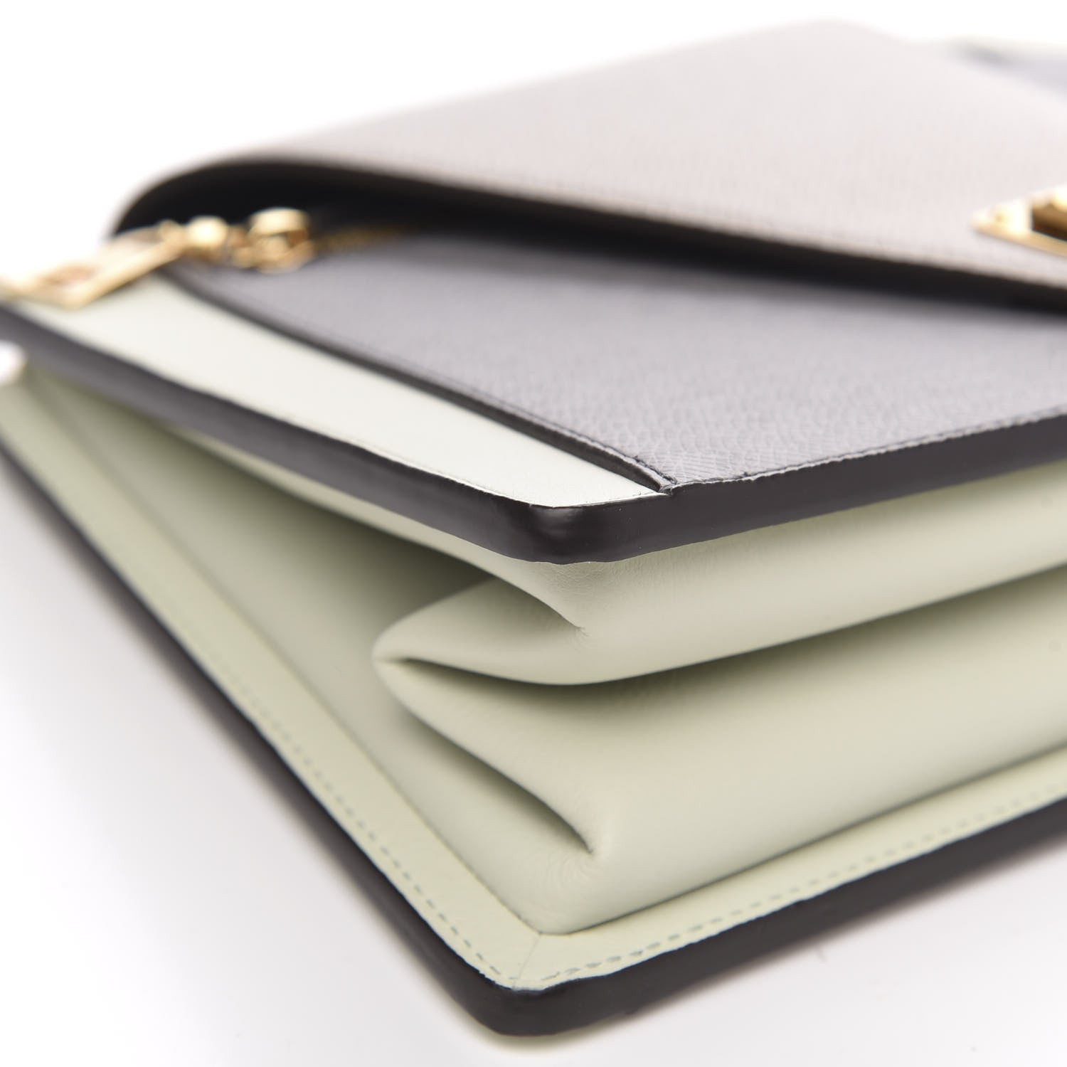 Louis Vuitton Taiga Trapeze Gray Pistachio Green 7 of 9