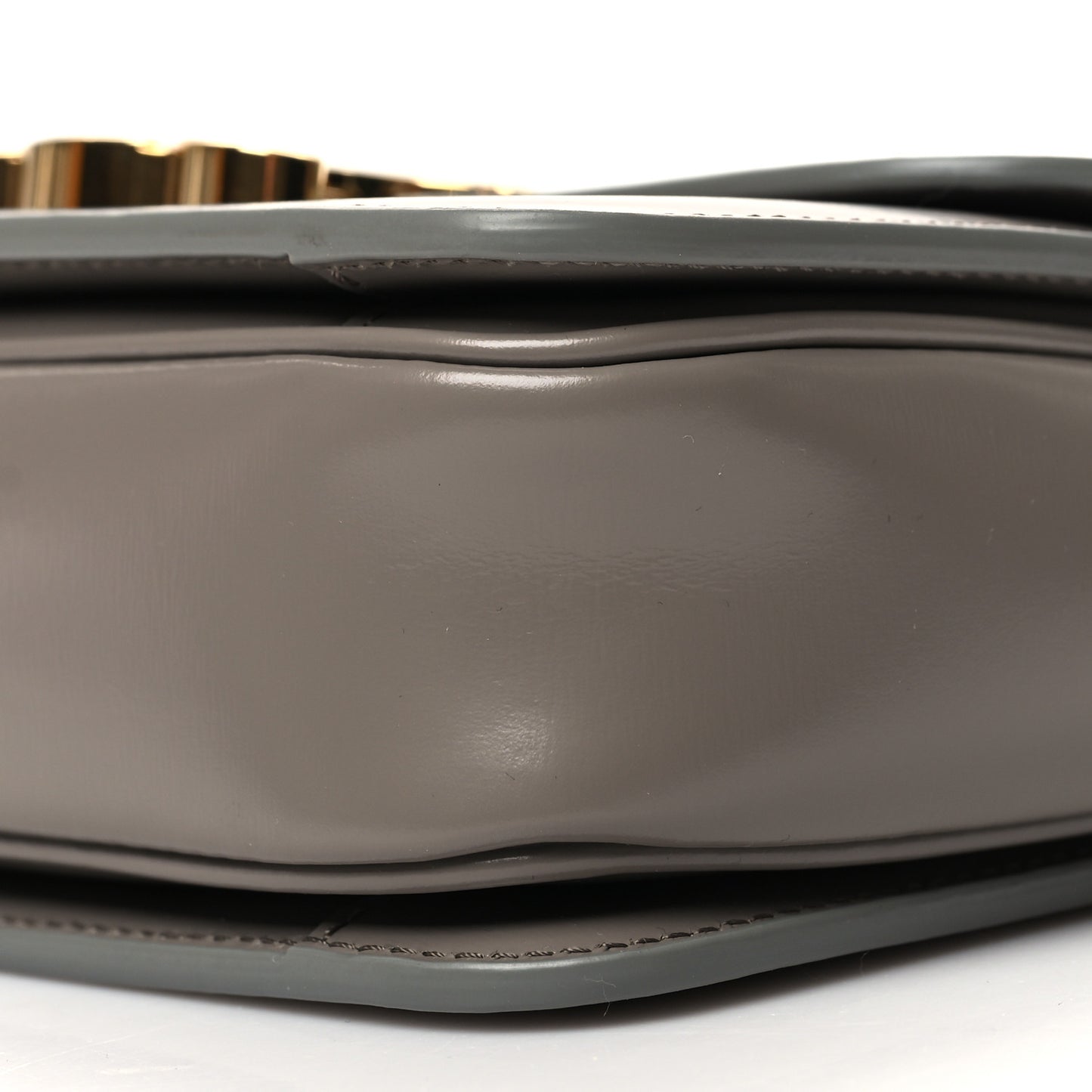 Shiny Calfskin Teen Triomphe Pebble