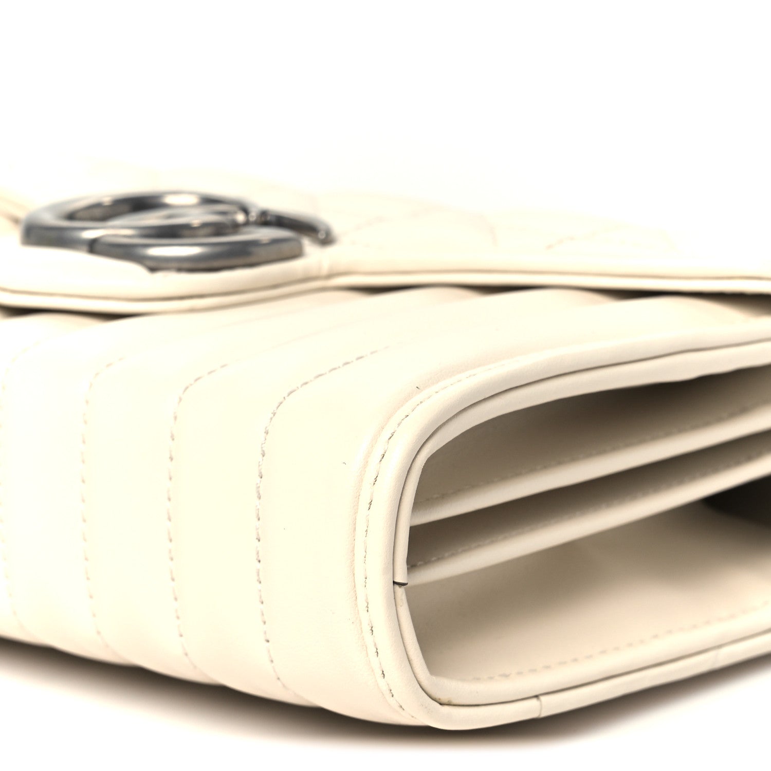 Gucci Calfskin Matelasse Aria GG Marmont Chain Wallet Mystic White 10 of 10
