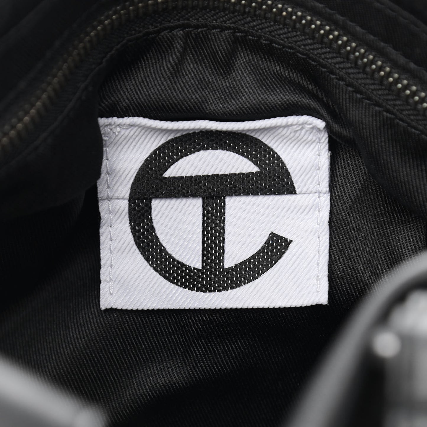 Vegan Leather Medium Duffle Black