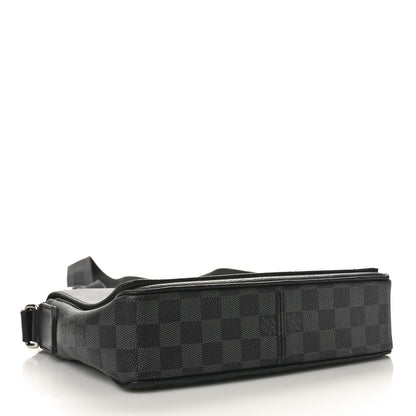 Louis Vuitton LOUIS VUITTON Damier Graphite District PM NM 4 of 16