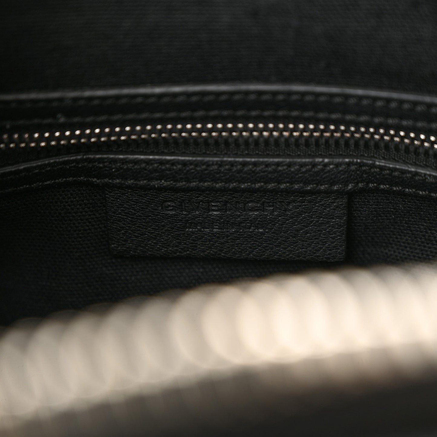 Sugar Goatskin Small Antigona Black