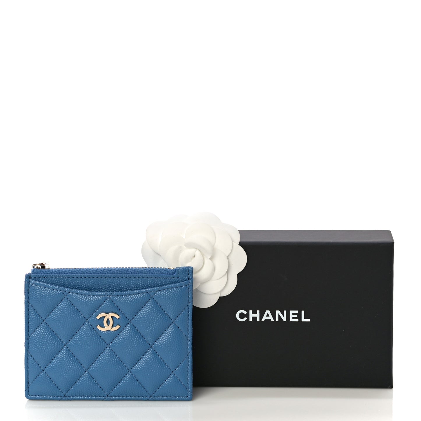 Caviar Quilted CC Zip Card Holder Blue