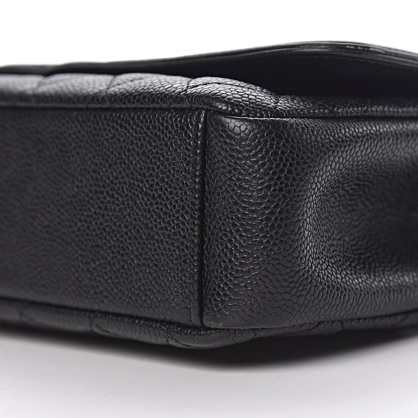 Caviar Quilted Medium CC Filigree Flap Black