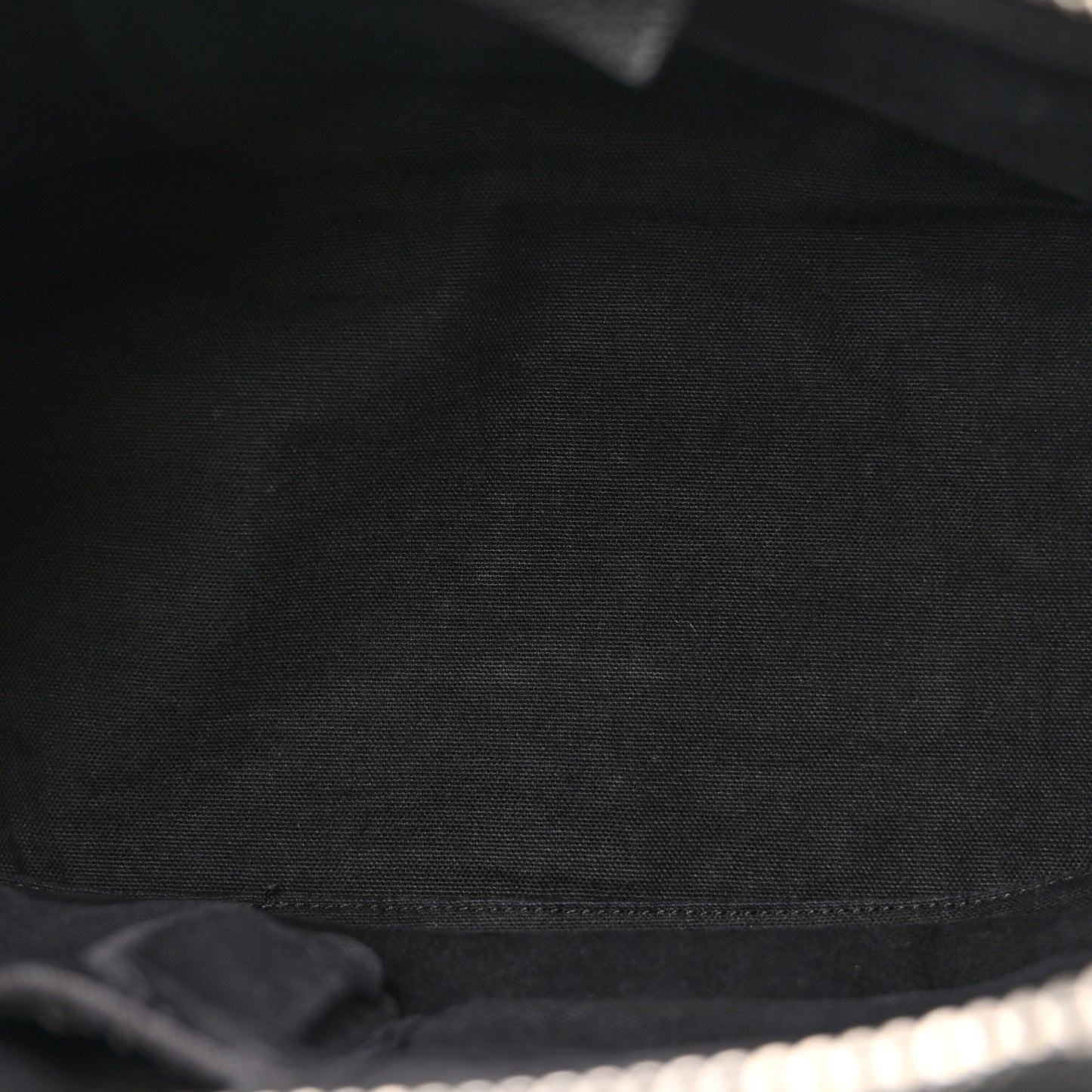 Sugar Goatskin Medium Antigona Black