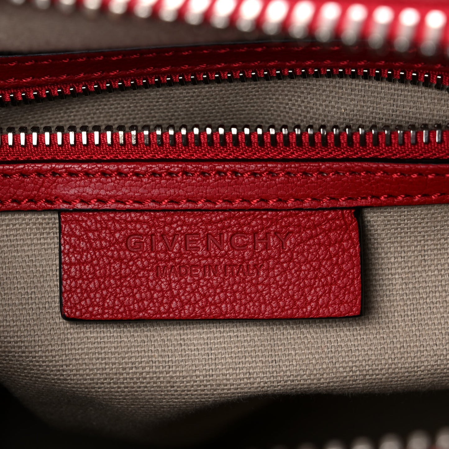 Sugar Goatskin Small Antigona Vermillon