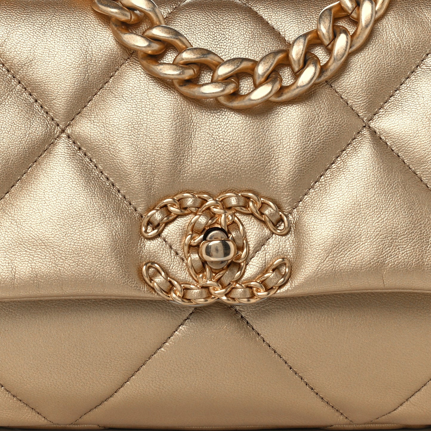 Metallic Lambskin Quilted Medium Chanel 19 Flap Gold