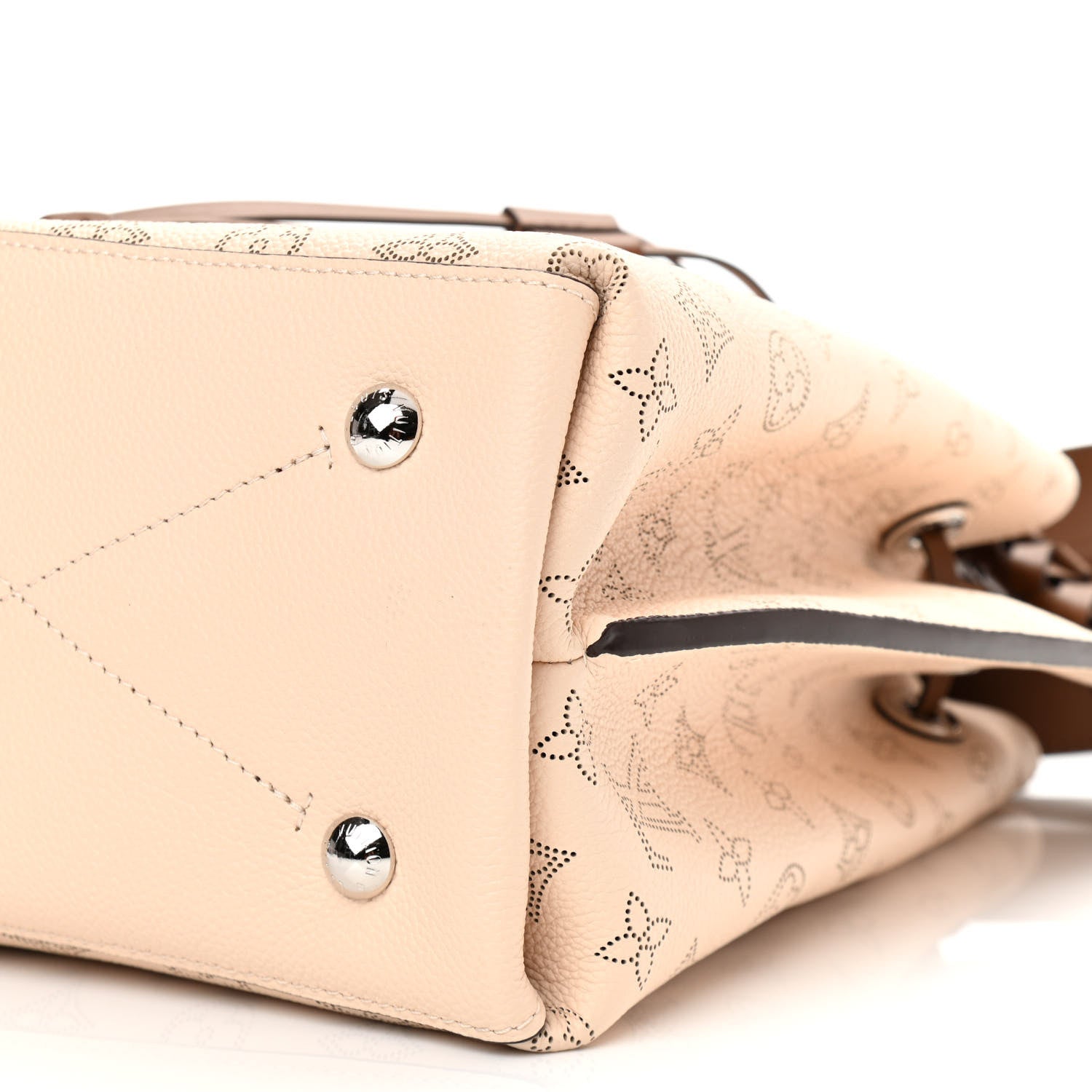 Louis Vuitton Mahina Muria Creme 9 of 10