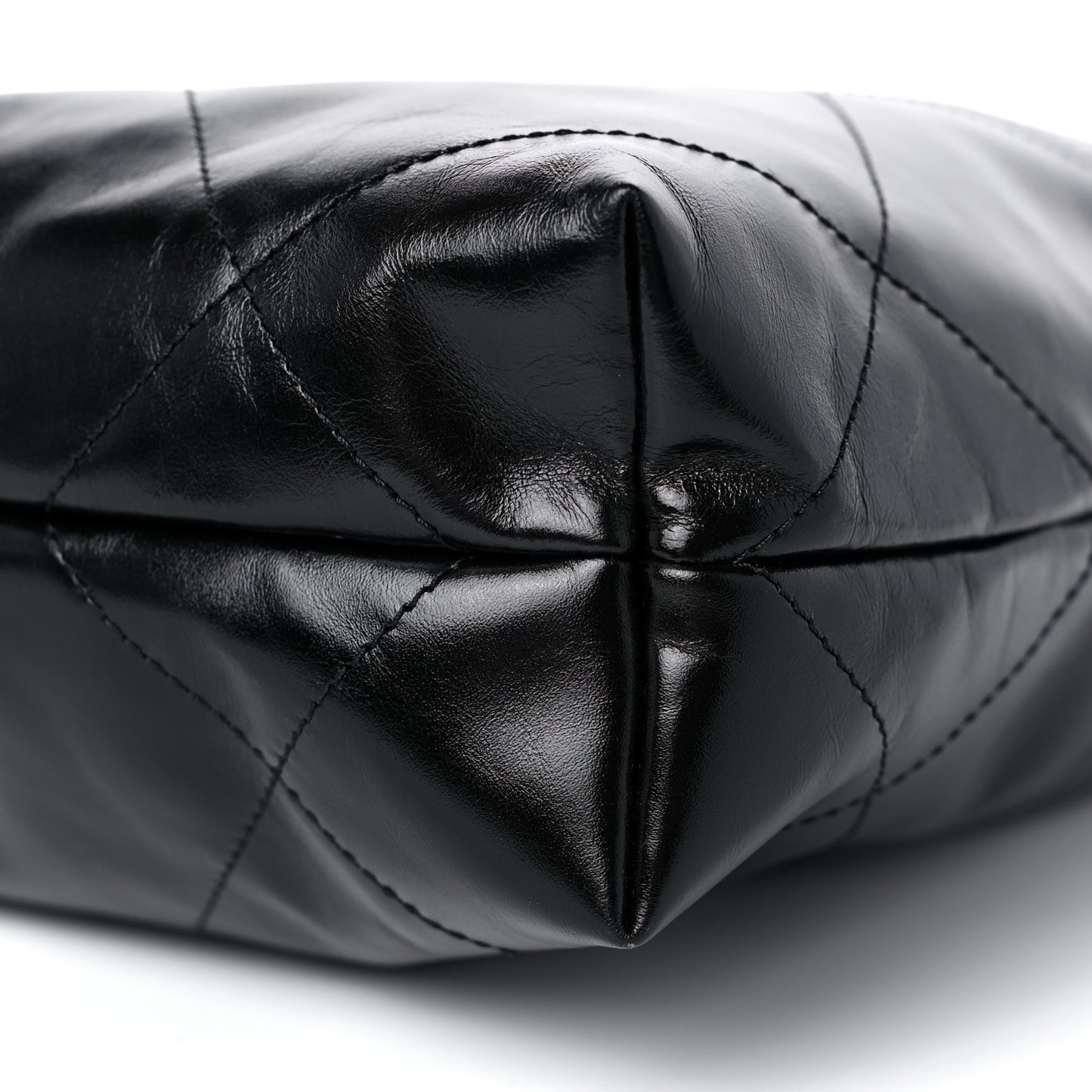 Shiny Calfskin Quilted Small Chanel 22 So Black
