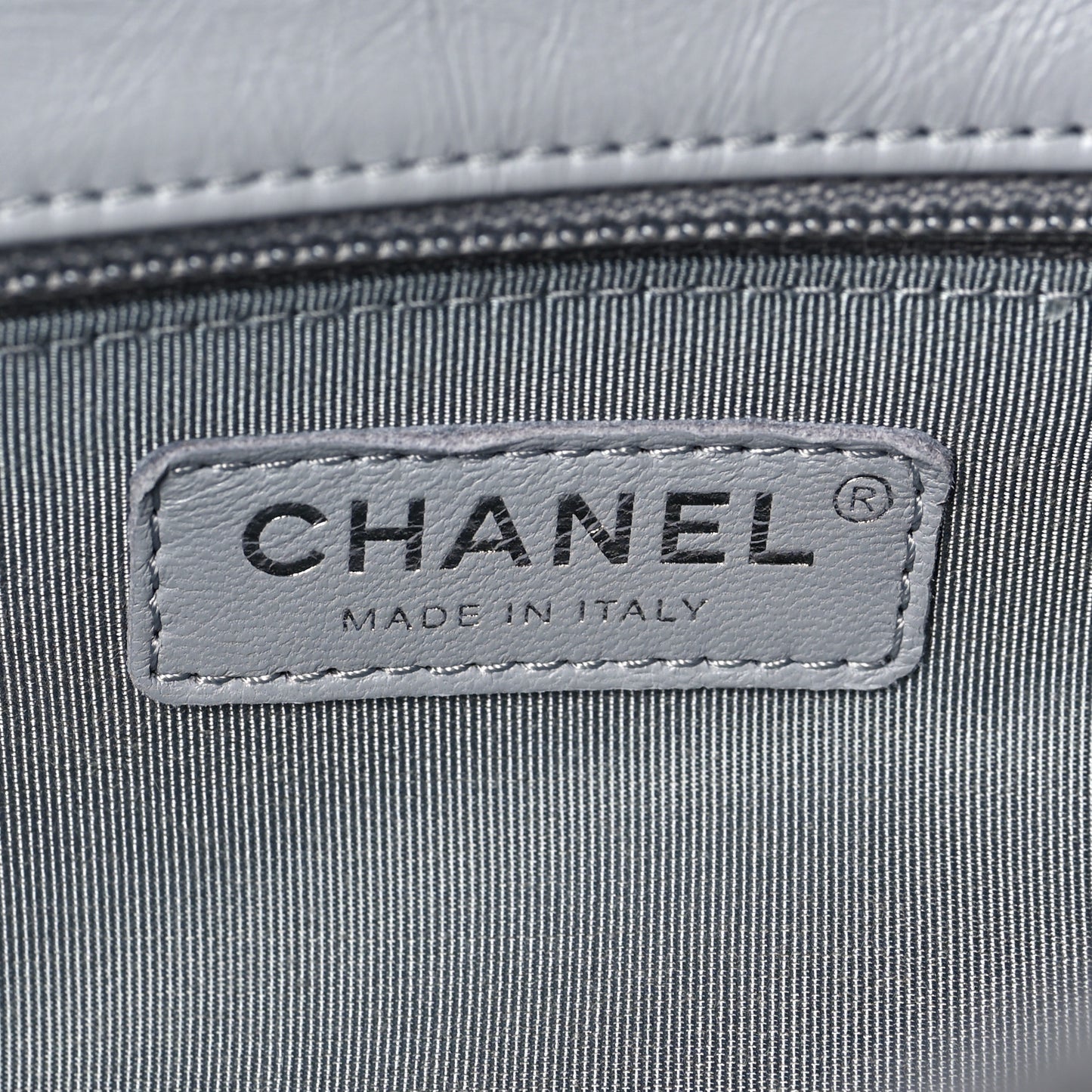 Crumpled Calfskin Large Chain All Over Flap Grey
