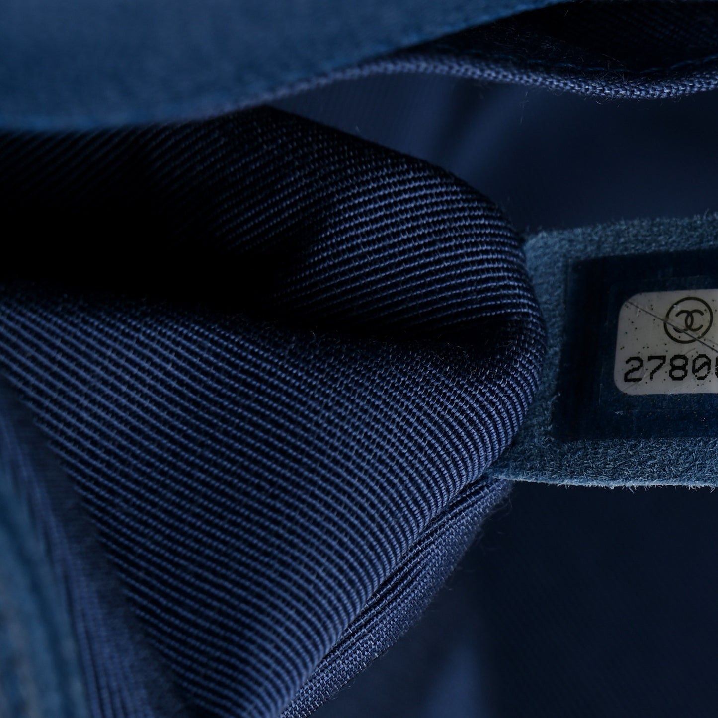 Caviar Quilted Medium Boy Flap Blue