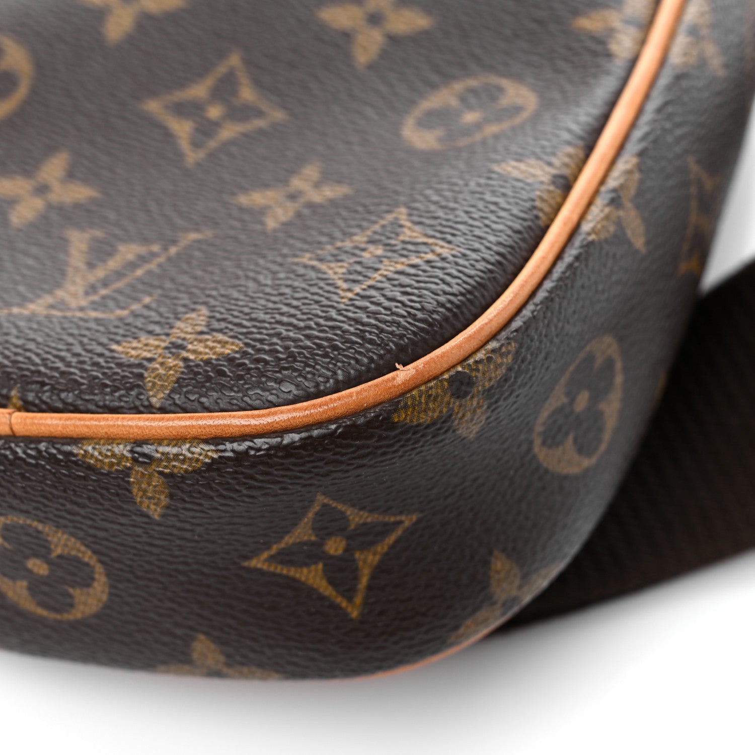 Louis Vuitton Monogram Pochette Gange 7 of 10
