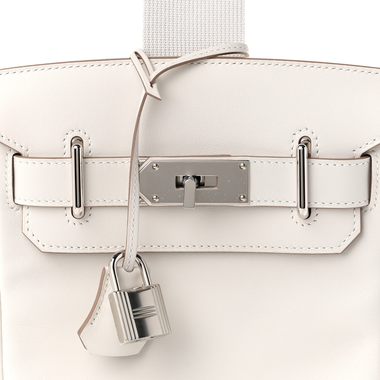 Swift Hac A Dos PM Backpack  Gris Pale