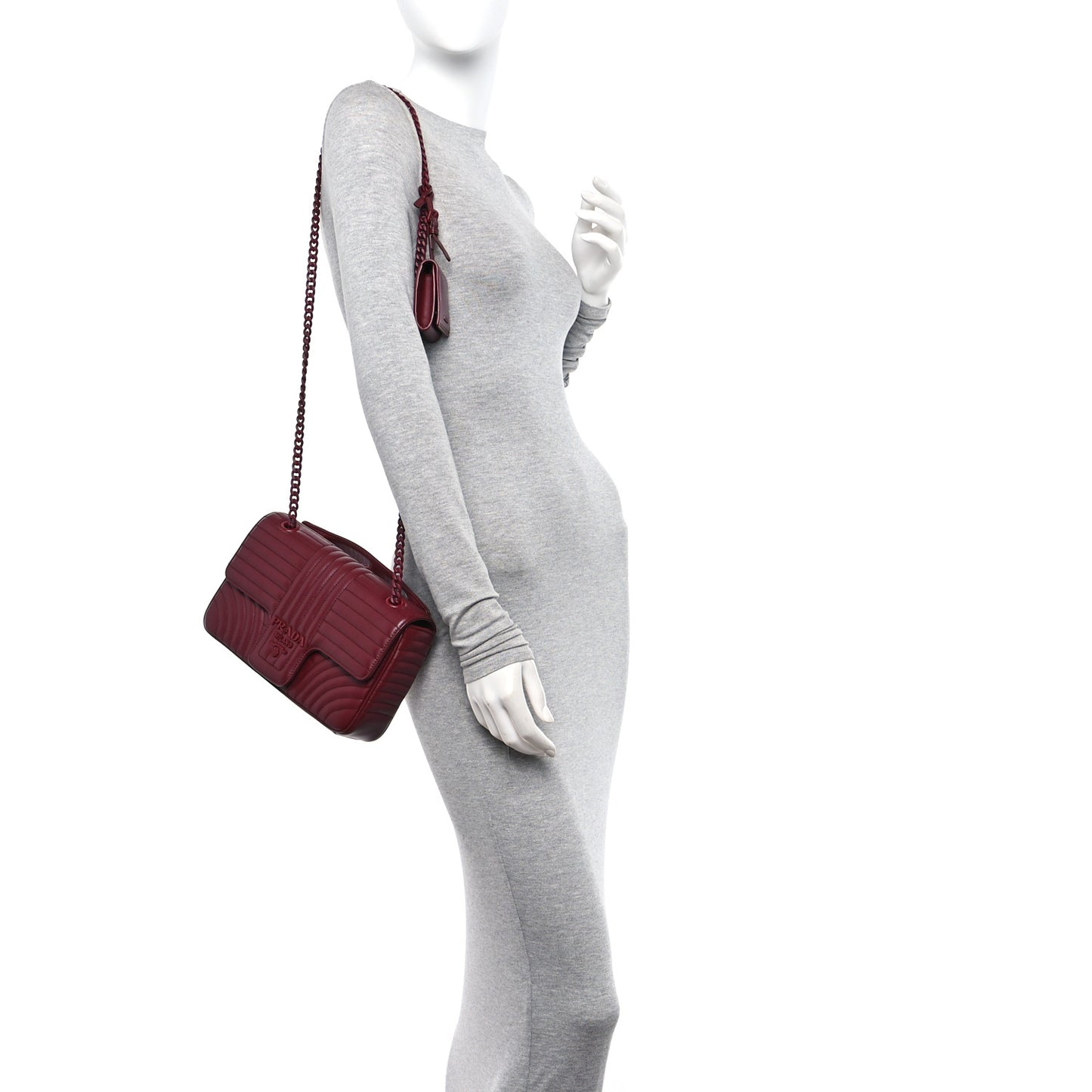 Soft Calfskin Impunture Diagramme Medium Chain Flap Shoulder Bag Cerise