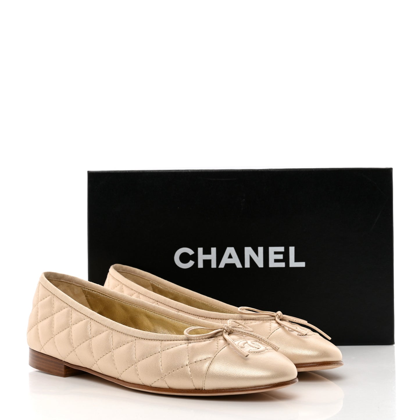 Iridescent Lambskin Quilted CC Cap Toe Ballerina Flats 39.5 Light Gold