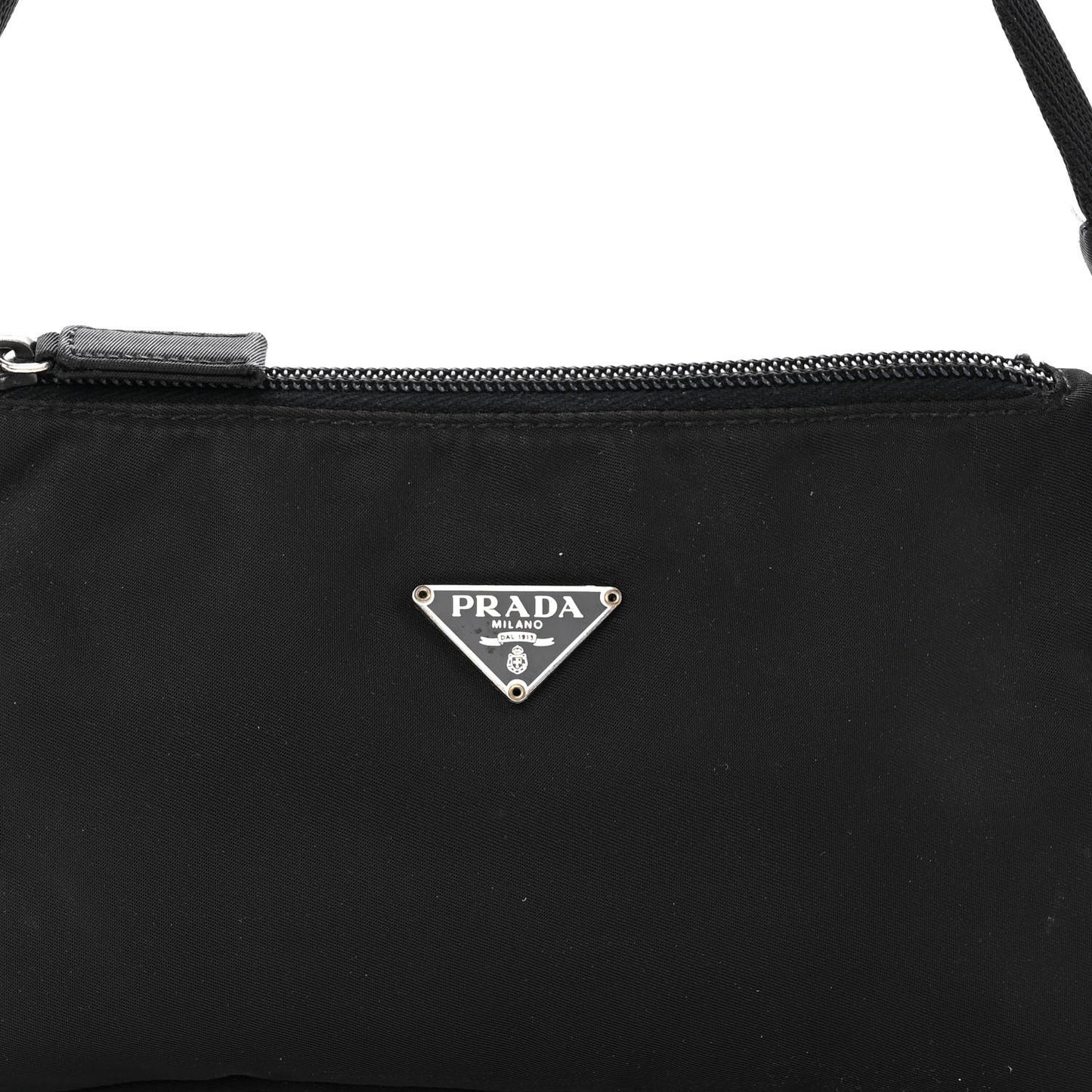 Re-Nylon Vela Pouch Black