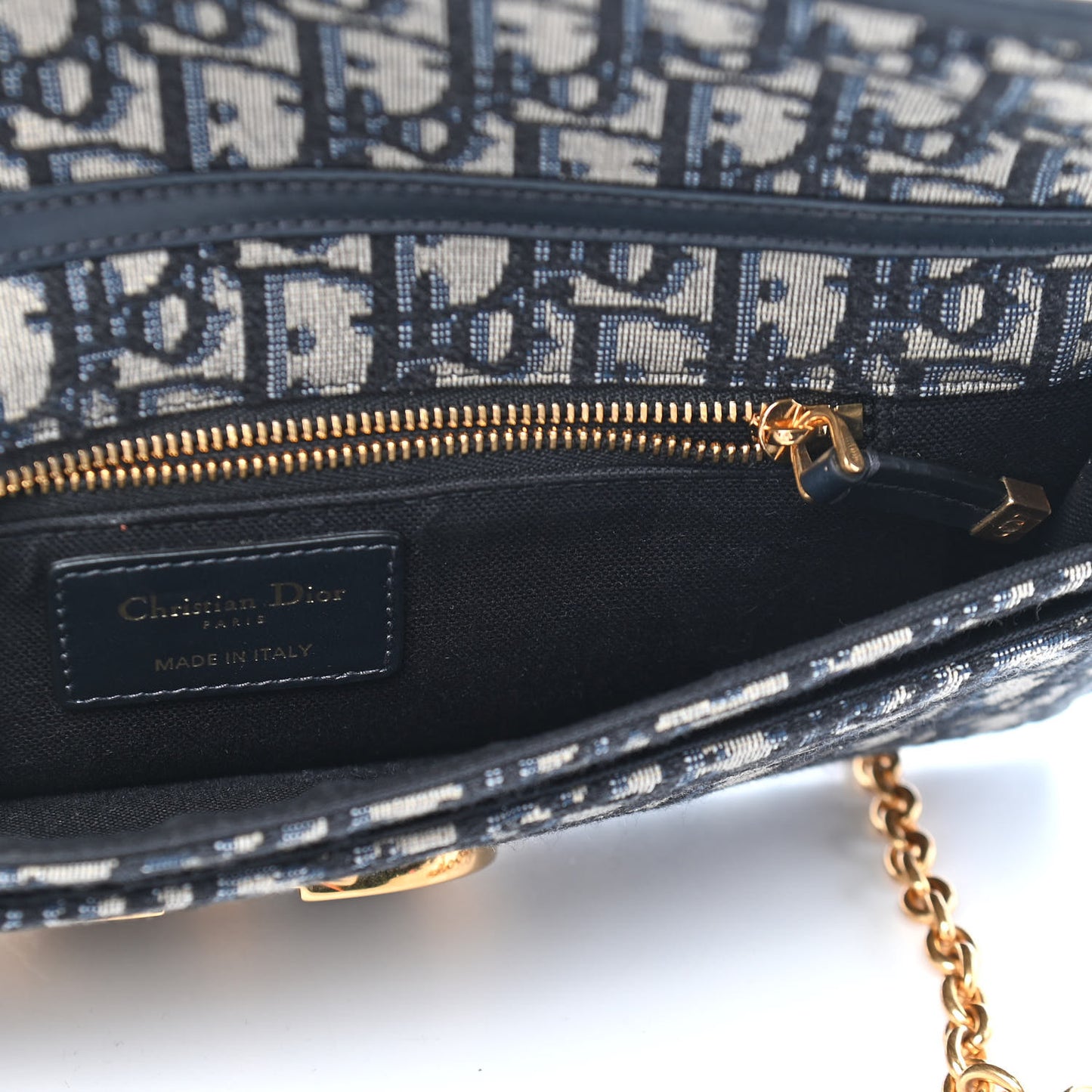 Oblique 30 Montaigne Chain Pouch Blue