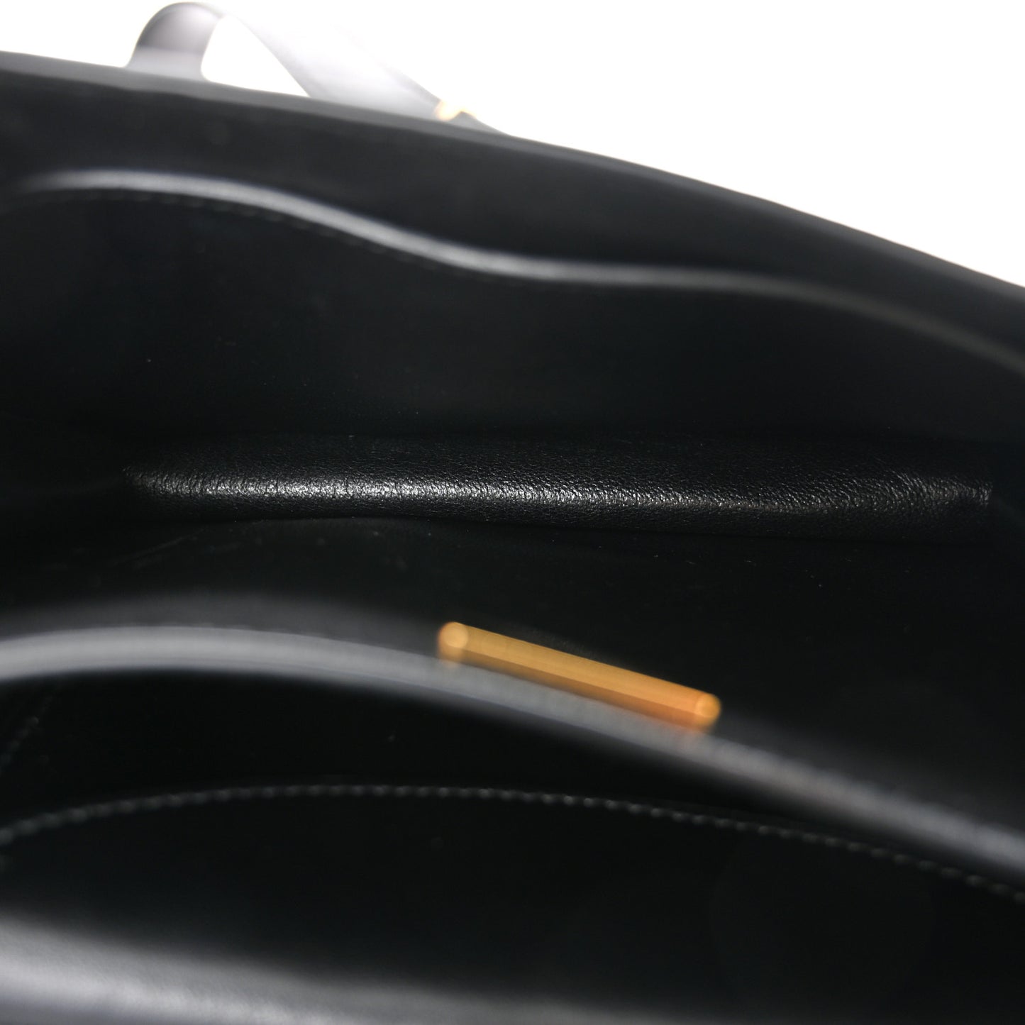 City Calf Saffiano Cahier Hearts Bag Black