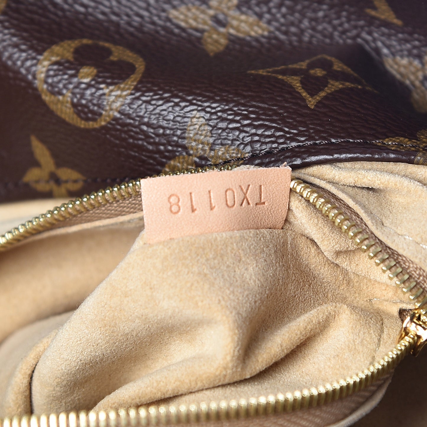 Monogram Artsy MM