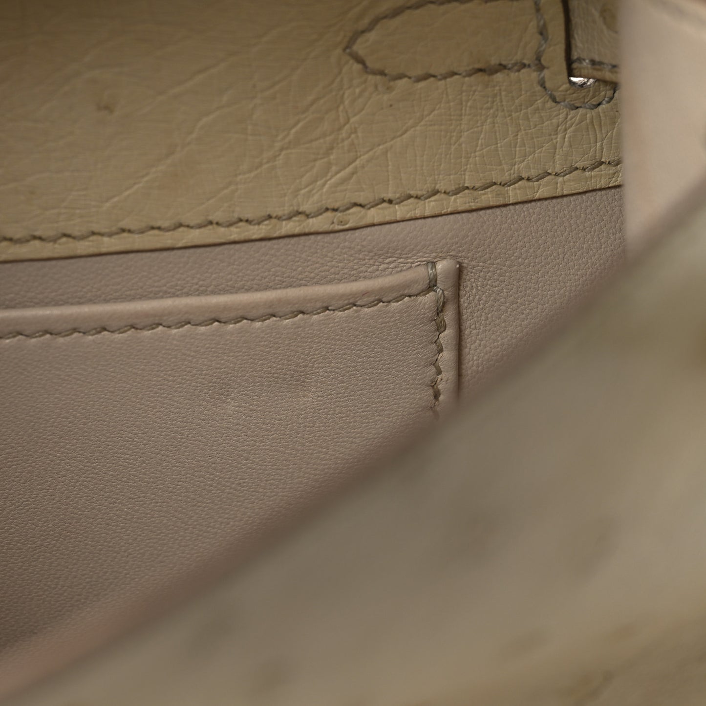 Ostrich Kelly Pochette Clutch Beton