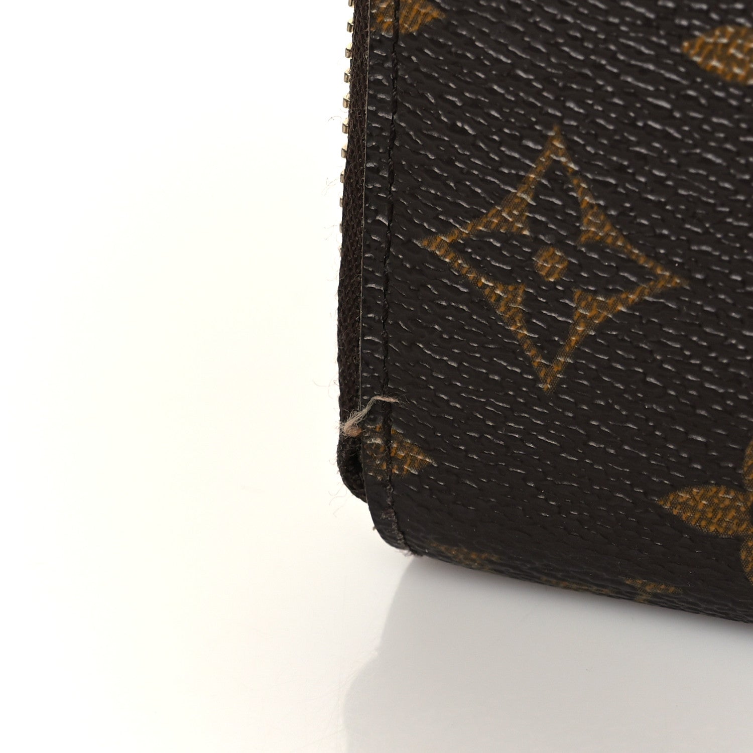 Louis Vuitton Monogram Zippy Wallet 8 of 11