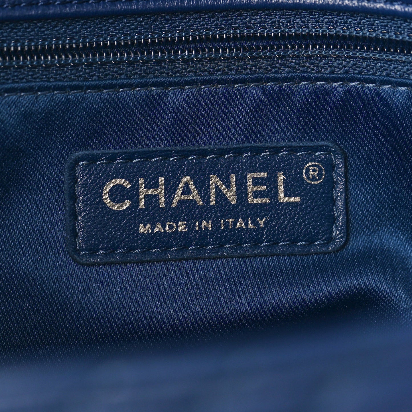 Lambskin Quilted Large CC Crossing Flap Navy