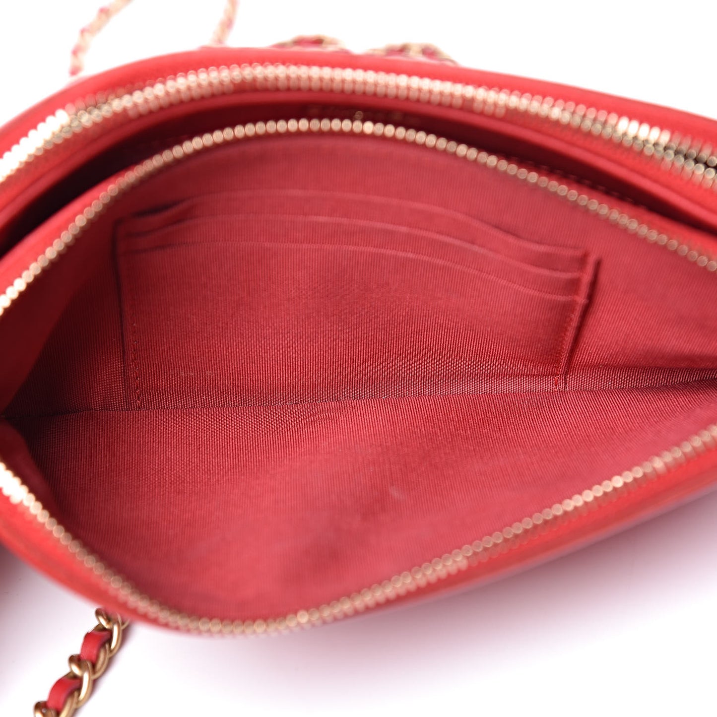 Caviar Quilted CC Filigree Clutch With Chain Red