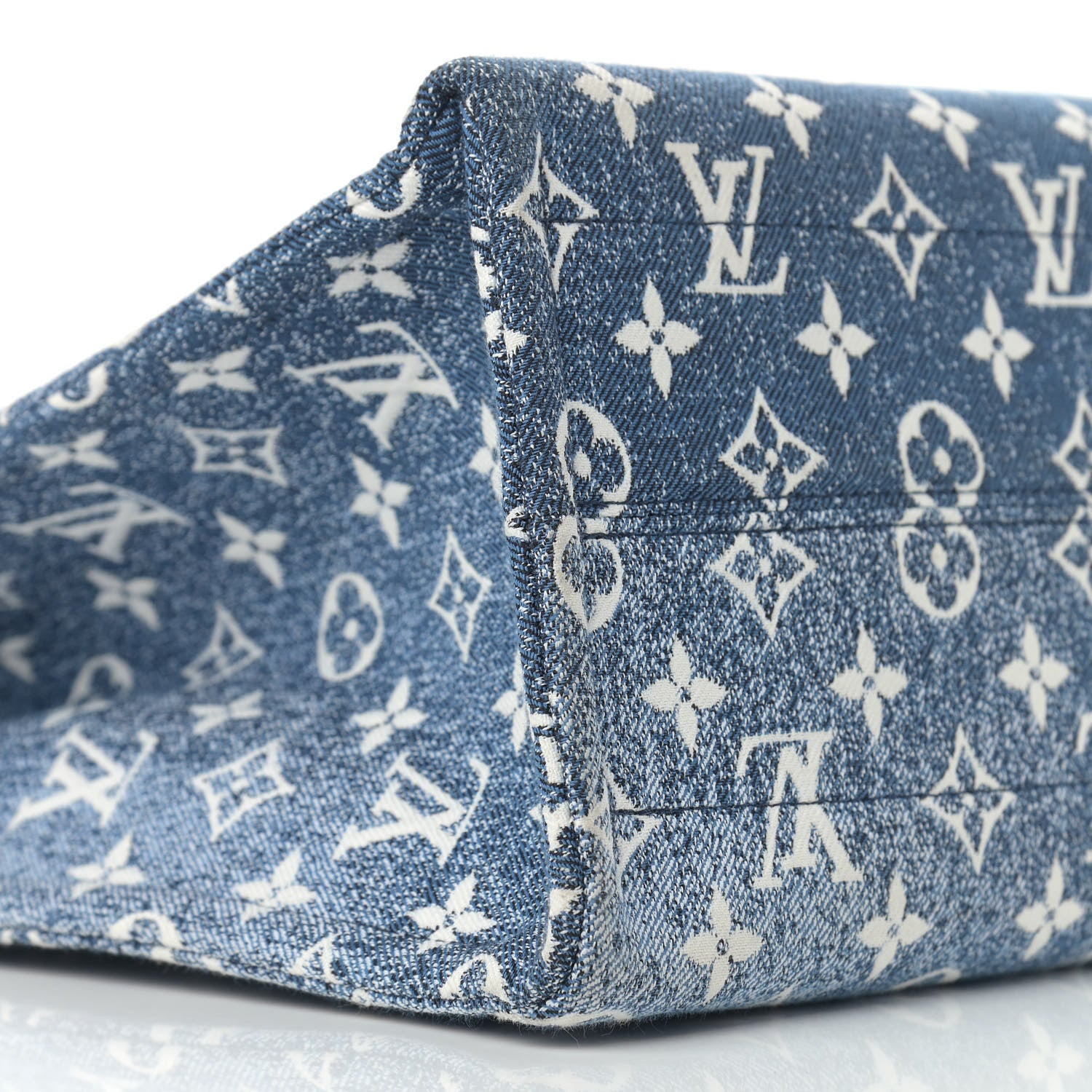 Louis Vuitton Monogram Jacquard Denim Onthego MM Bleu 8 of 10