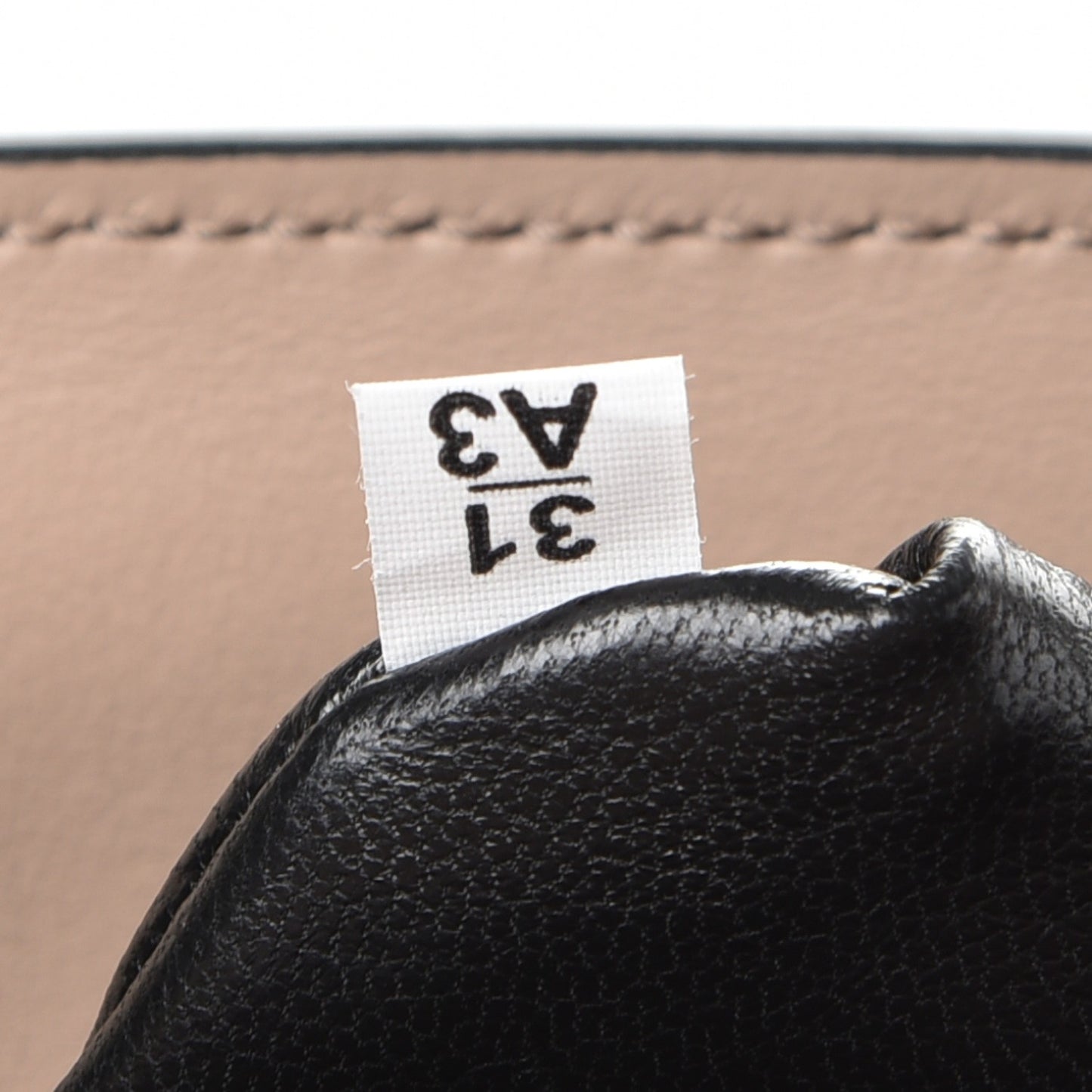 Saffiano City Calfskin Bibliothèque Top Handle Cammeo Granato