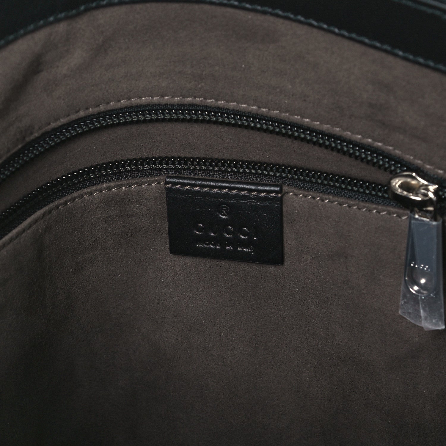 Gucci Guccissima Signature Medium Flat Messenger Bag Black 6 of 11