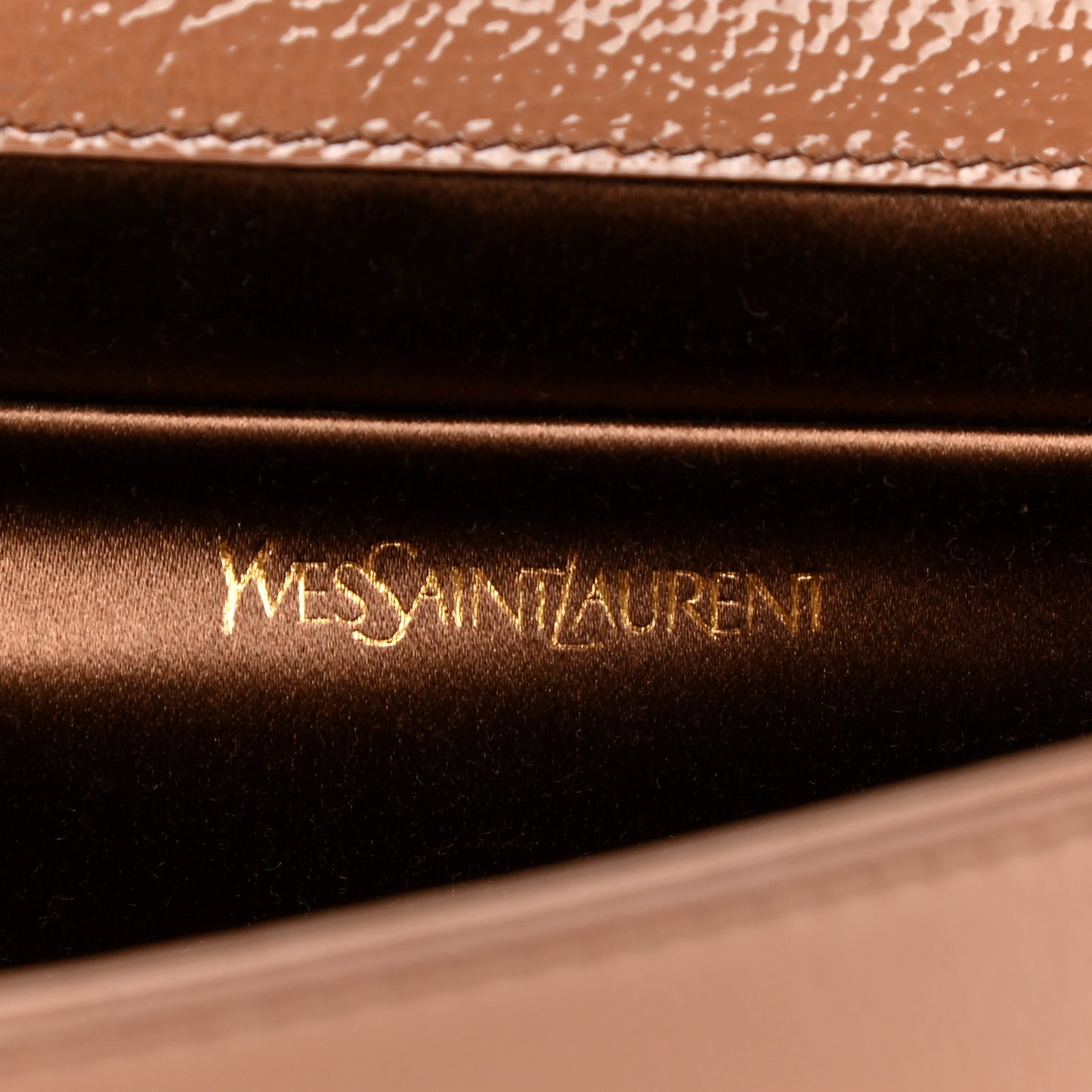 Textured Patent Calfskin Monogram Large Belle De Jour Clutch Tobacco