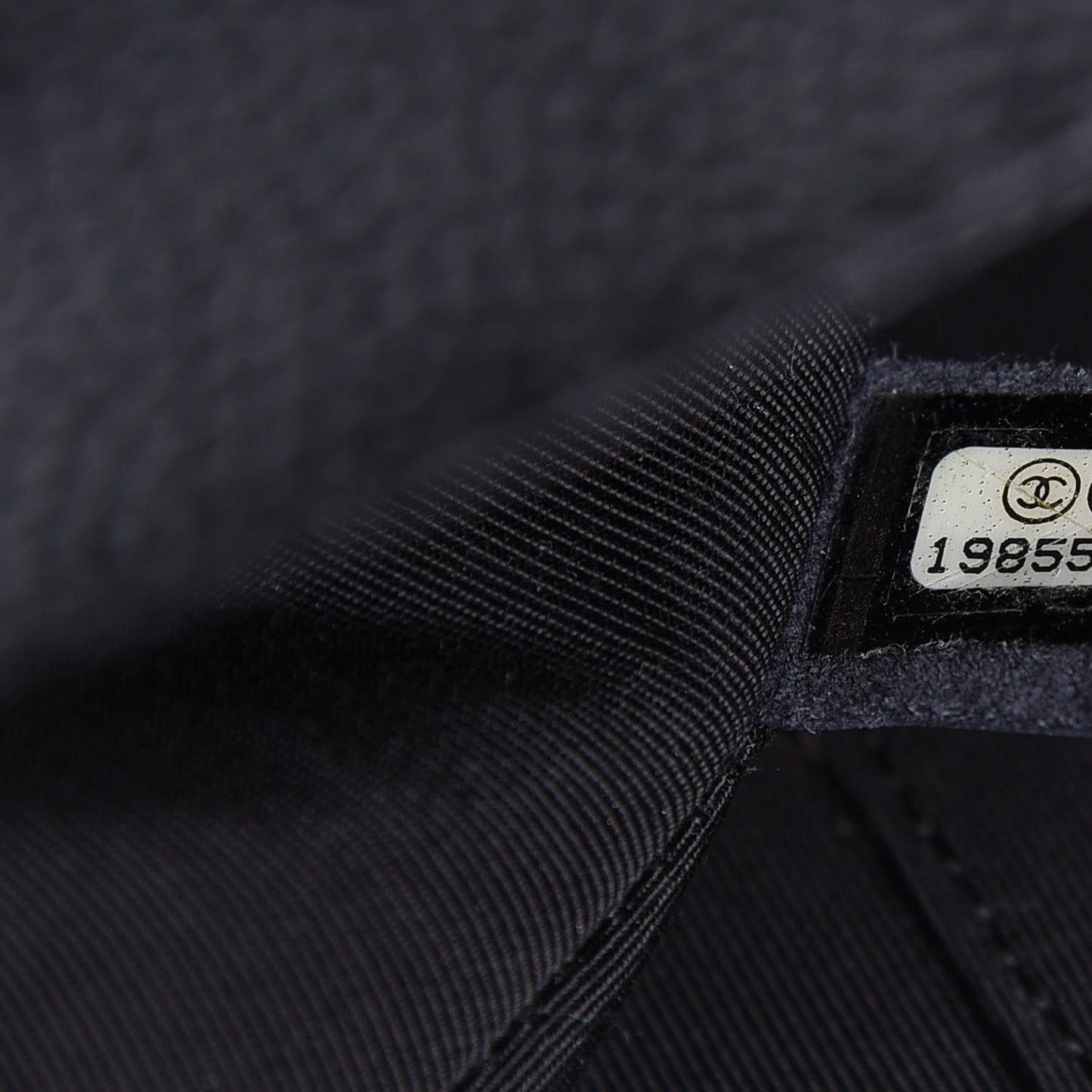 Caviar Quilted New Medium Boy Flap Black