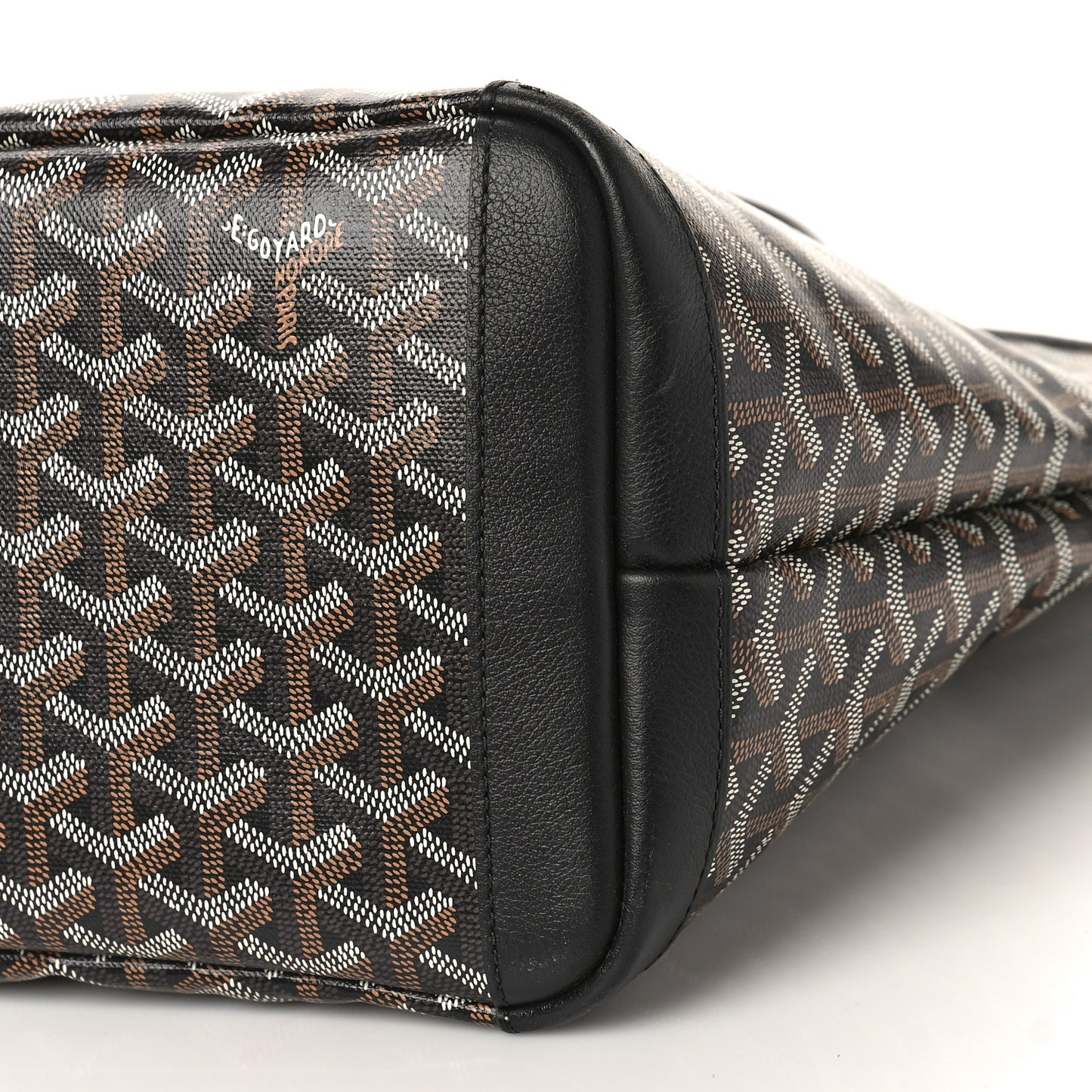 Goyardine Artois MM Black
