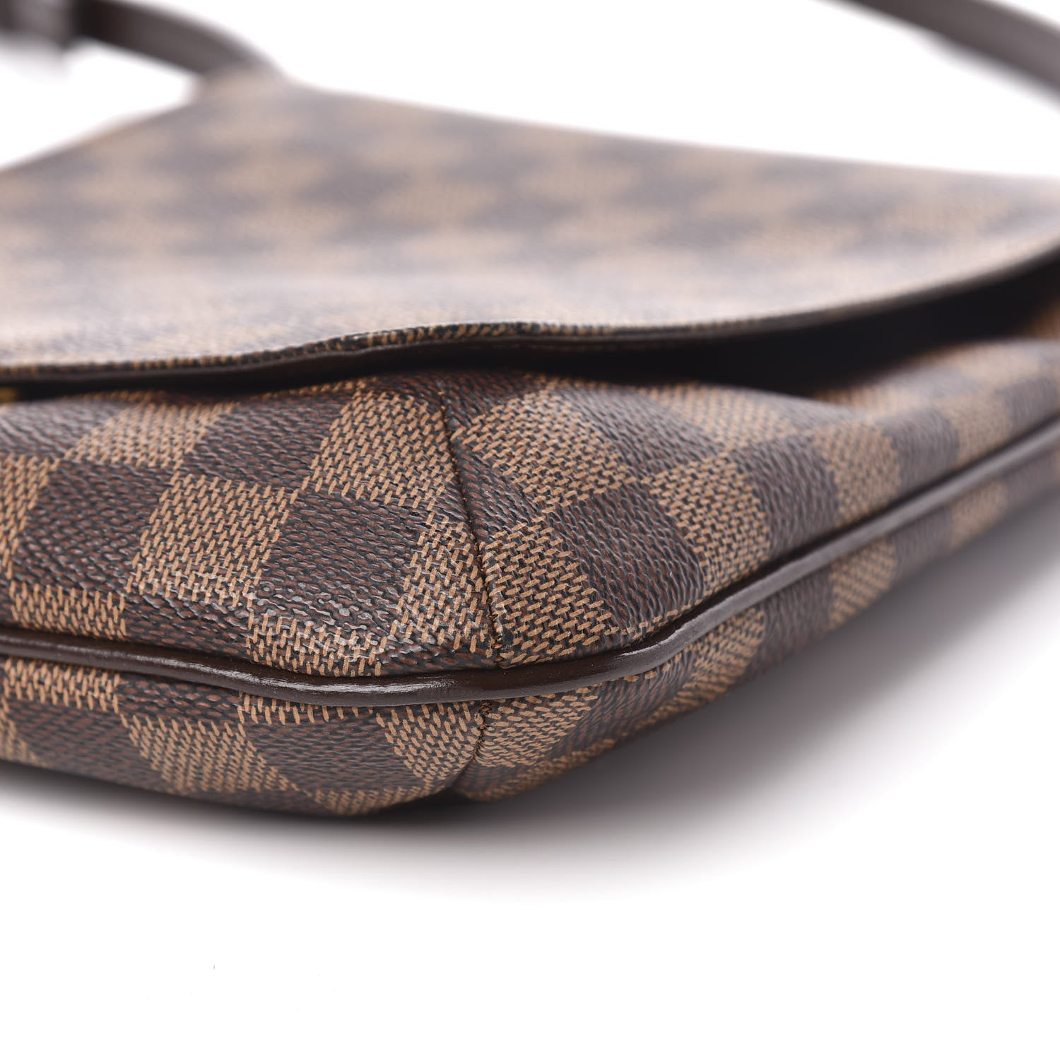 Louis Vuitton Damier Ebene Musette Salsa 8 of 9