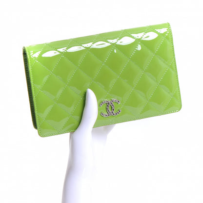 Chanel Patent Yen Wallet Bright Green 2 of 7