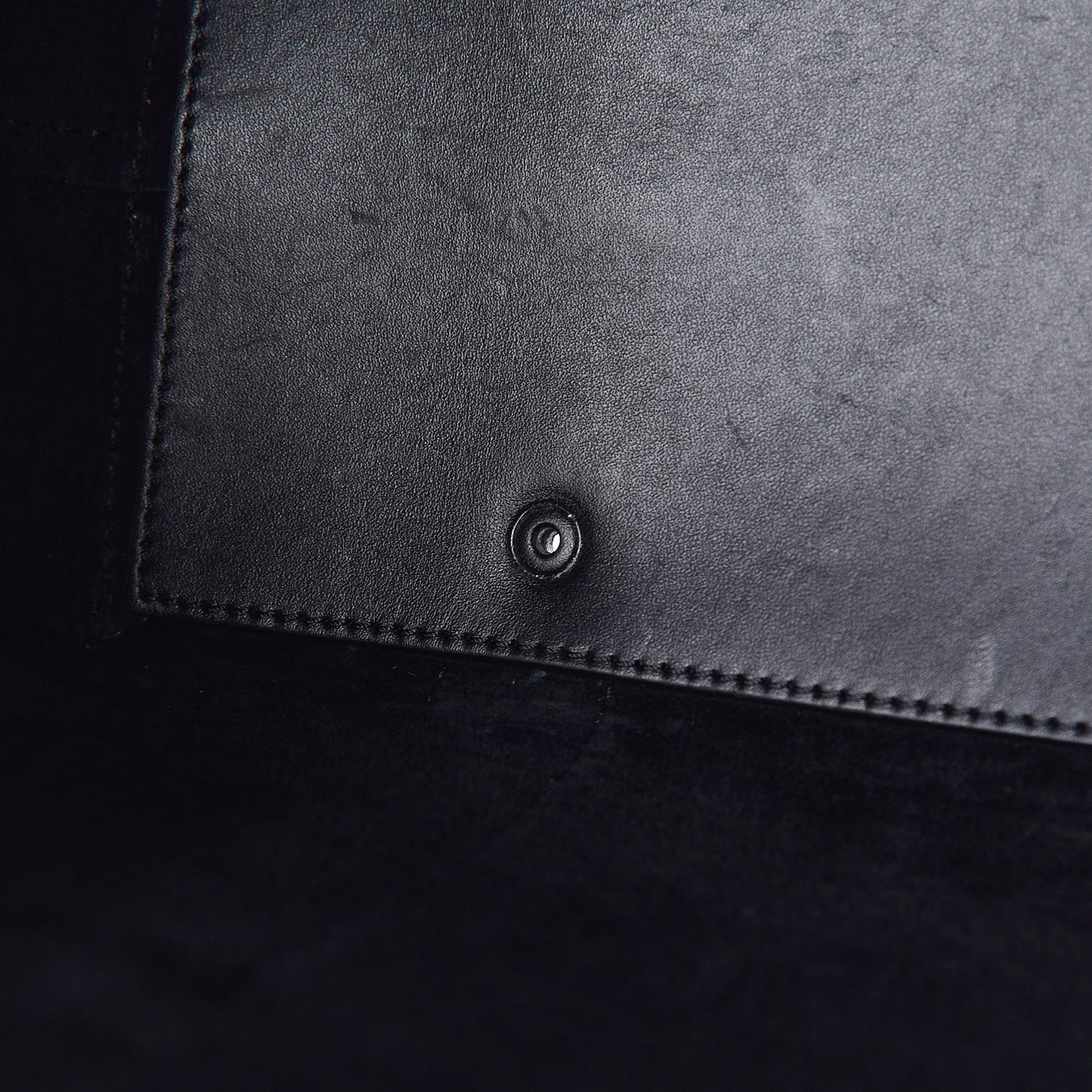 Soft Calfskin Medium Legend Tote Black