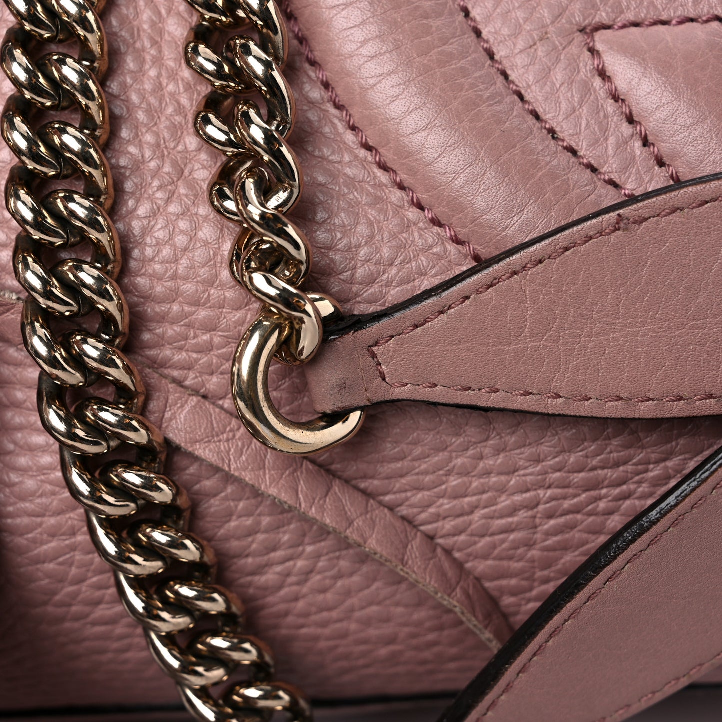 Pebbled Calfskin Medium Soho Chain Shoulder Bag Dark Cipria