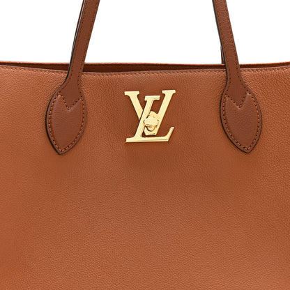 Louis Vuitton Grained Calfskin Lockme Shopper Chataigne 7 of 10