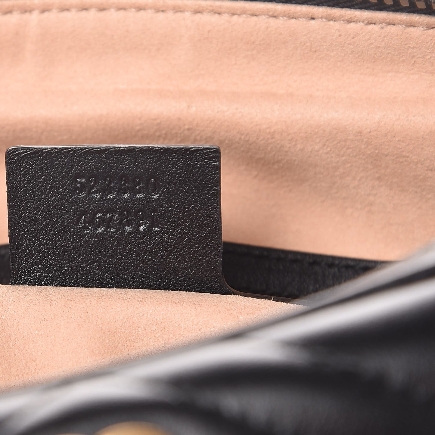 Calfskin Matelasse Mens GG Marmont Belt Bag 100 40 Black