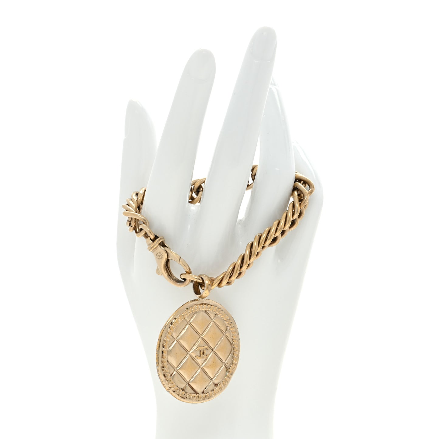 Quilted CC Medallion Bracelet Gold