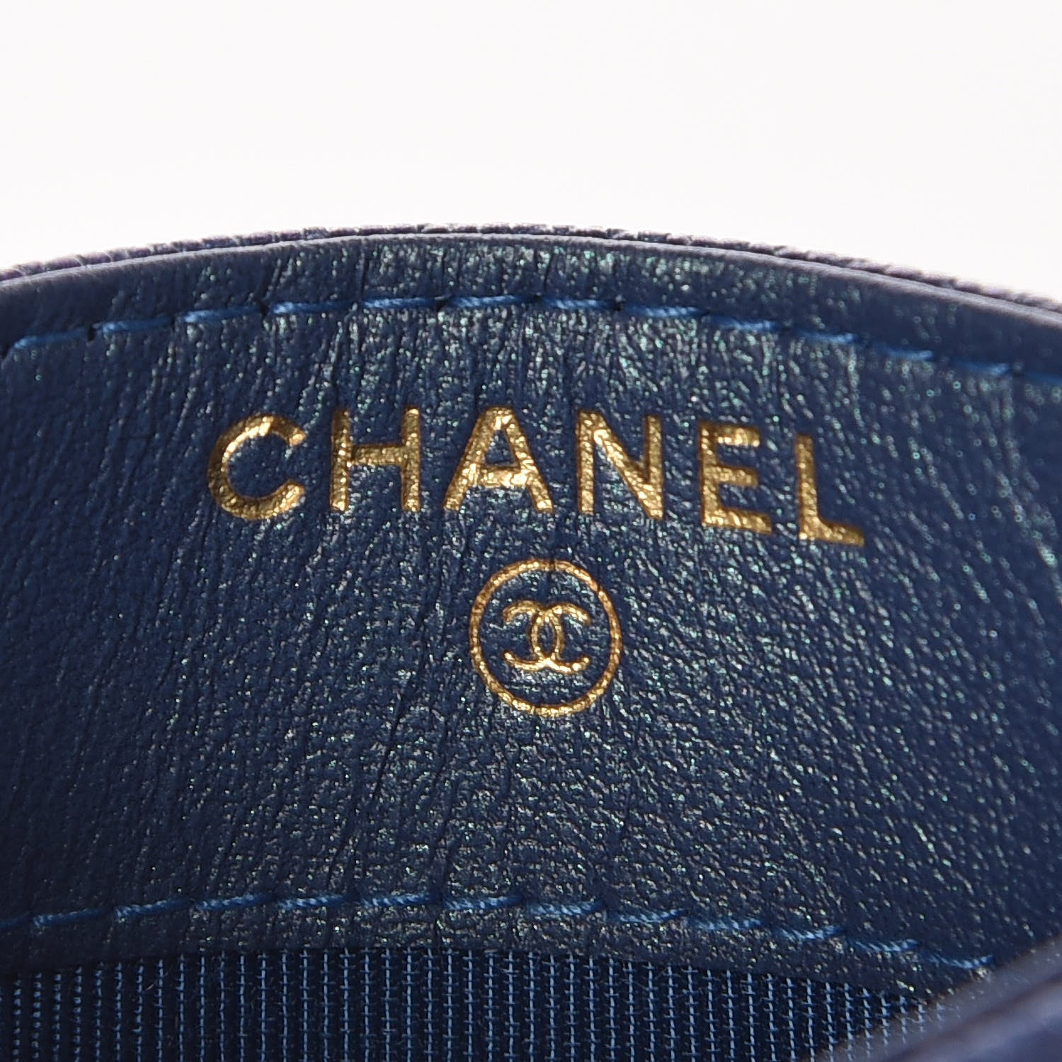 Chanel Iridescent Caviar Quilted Card Holder Blue Fonce 6 of 9