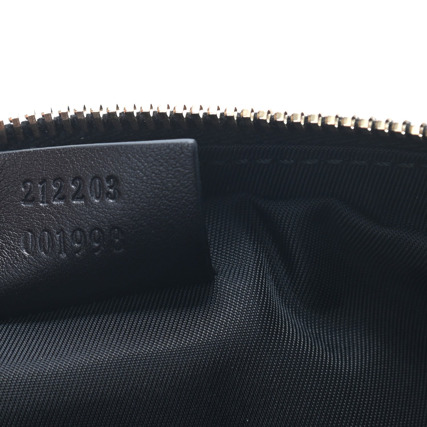 Gucci Guccissima Signature New Britt Wristlet Black 7 of 7