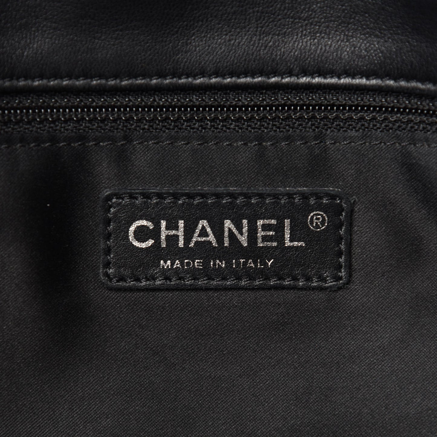 Lambskin Ultimate Stitch Maxi Flap Black