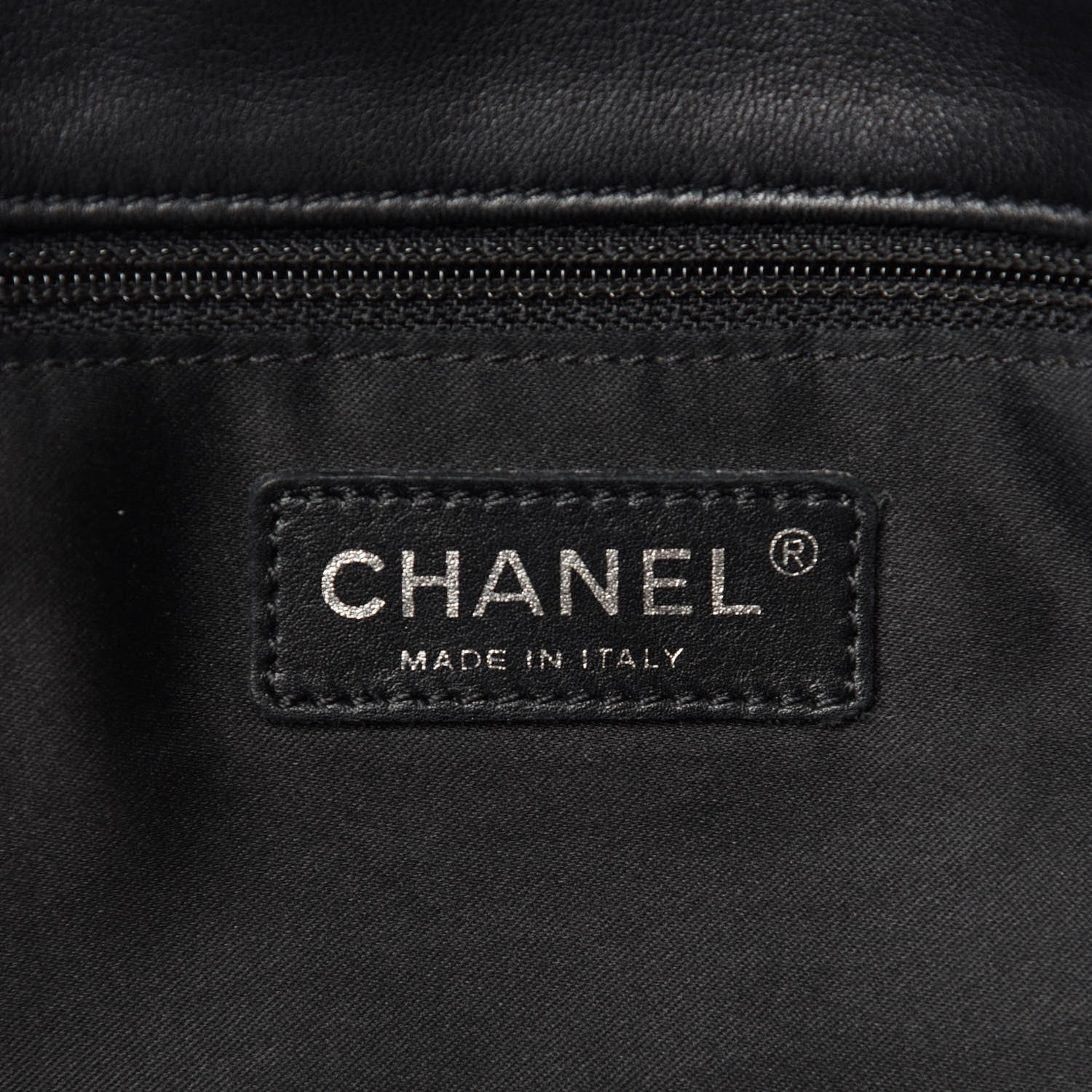 Chanel Lambskin Ultimate Stitch Maxi Flap Black 14 of 16