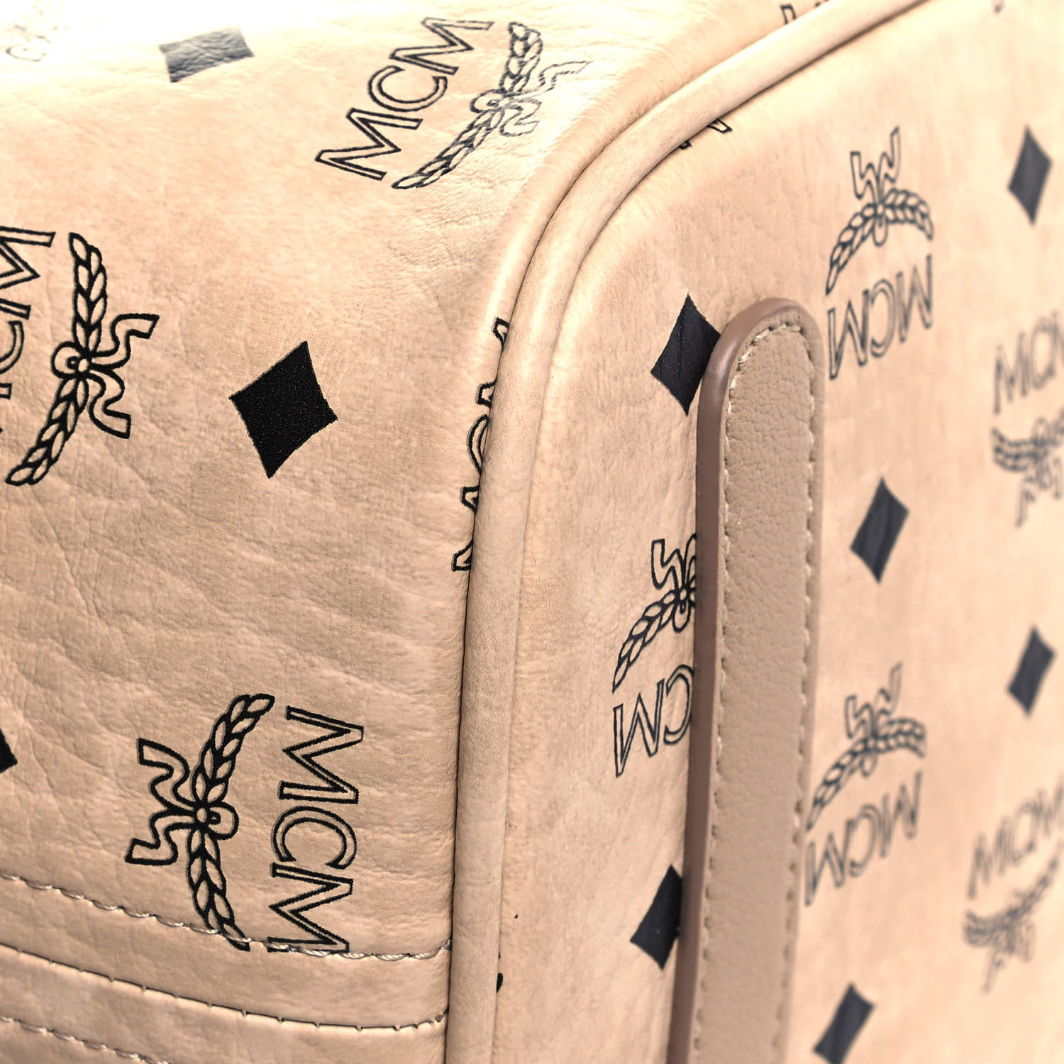 MCM Visetos Medium Liz Reversible Shopper Tote Beige 9 of 18