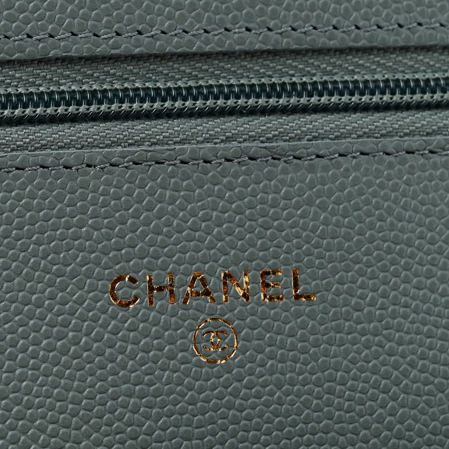 Caviar Quilted Wallet on Chain WOC Light Blue