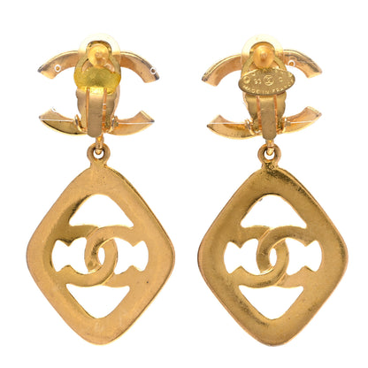 Chanel Enamel CC Drop Clip On Earrings Gold Black 3 of 4