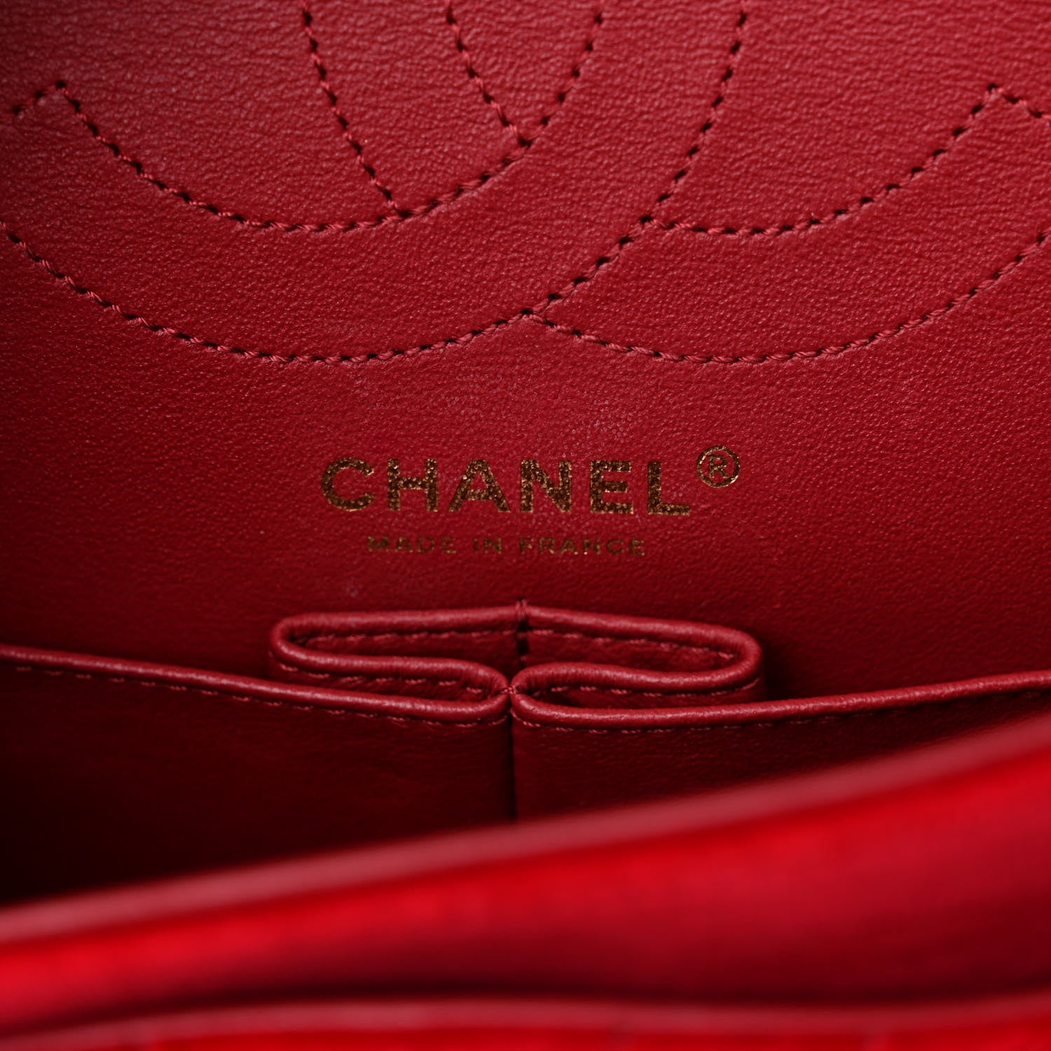 Chanel Velvet Chevron Quilted 2.55 Reissue 225 Flap Red 11 of 24